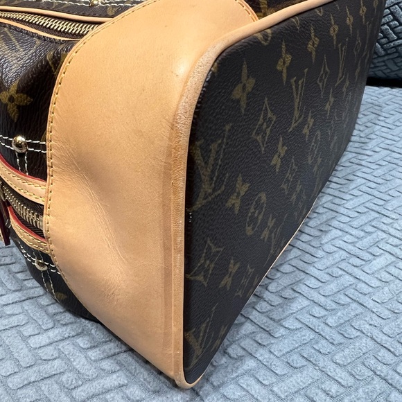 Luis Vuitton Rivet Bag GM - Picture 9 of 11